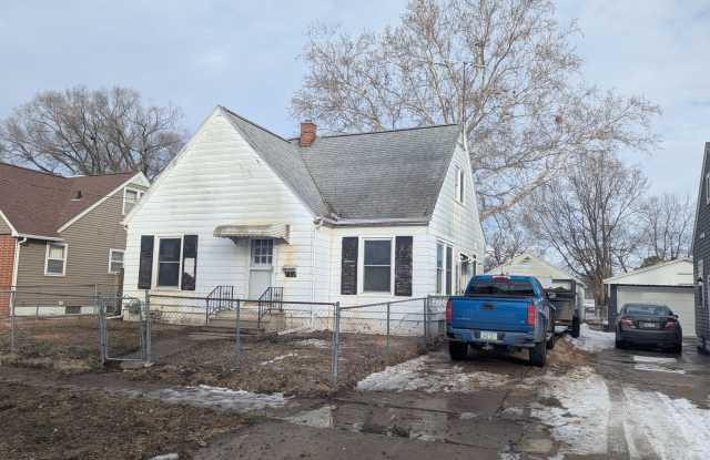 3 bedroom, 1 bath home in Waterloo photos photos 3 bedroom, 1 bath home in Waterloo photos photos