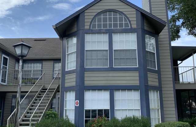 942 Bakewell Court unit: 202 photos photos