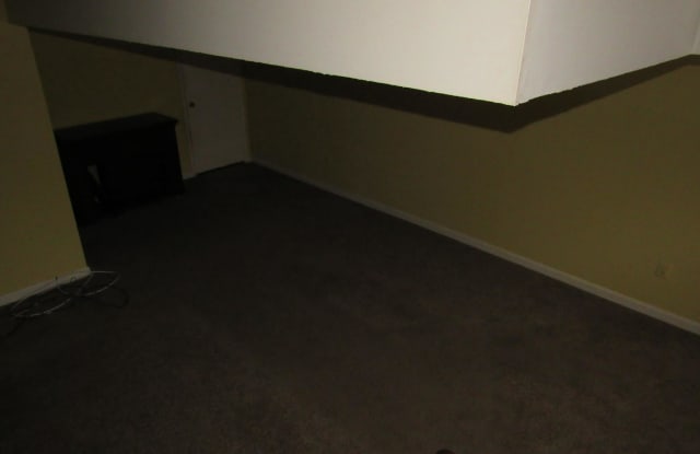 123 LINCOLN AVENUE Gallery 2