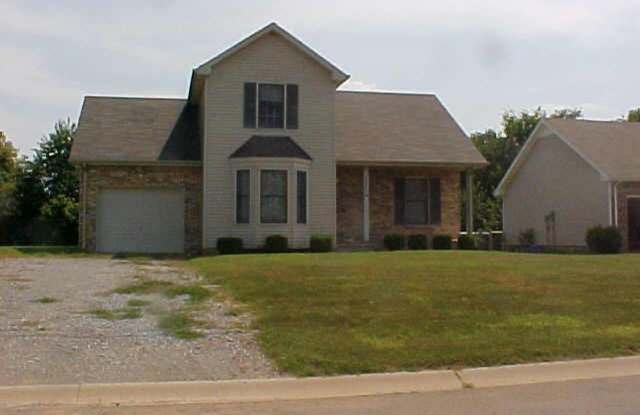 3234 S Senseney Cir - 3234 South Senseney Circle, Clarksville, TN 37042