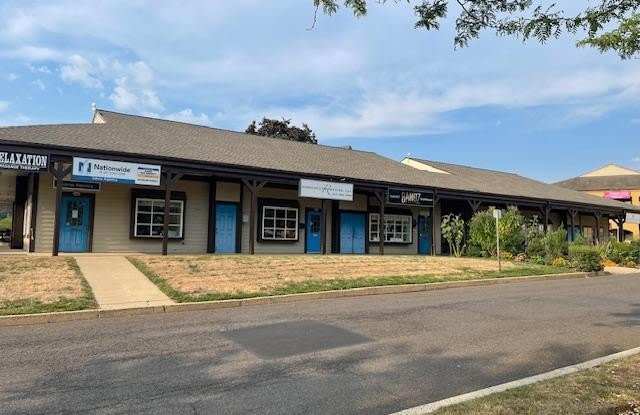 8 VILLAGE ROW photos photos