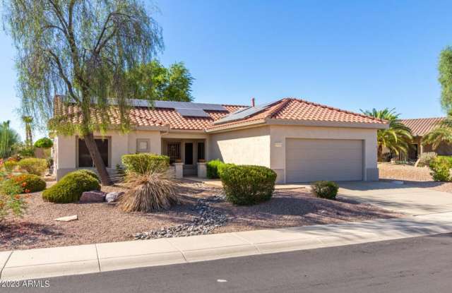 Beautiful Home in an Adult Community in Sun City!! - 17712 North Thoroghbred Drive, Surprise, AZ 85374 Beautiful Home in an Adult Community in Sun City!! - 17712 North Thoroghbred Drive, Surprise, AZ 85374