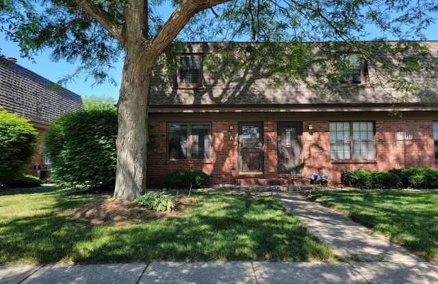 1605 Lyndhurst Drive - 1605 Lyndhurst Drive, Savoy, IL 61874