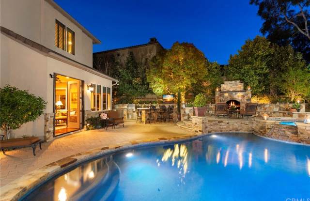 2553 Harrison Circle Gallery 3