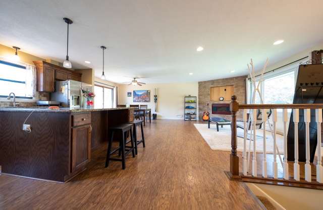 13124 Oakland Dr. Gallery 2