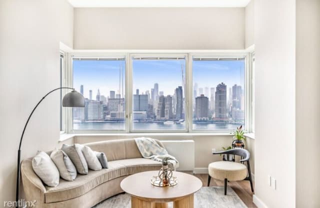 52 Center Blvd 2513 - 52-10 Center Boulevard, Queens County, NY 11101