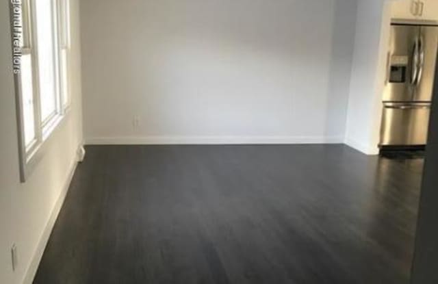12 Golf Street Gallery 4