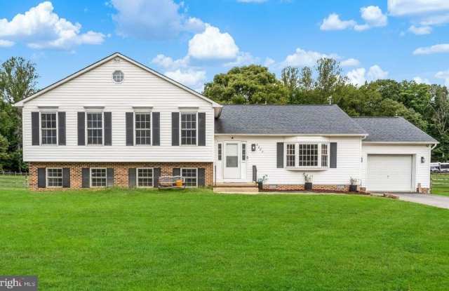 5285 STOWE Lane Gallery 2