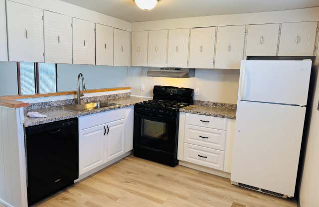 2 Bedroom Just Remodeled Trailer in Billings Heights photos photos