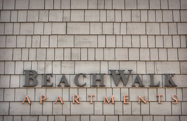 Elán Beachwalk Apartments Gallery 2