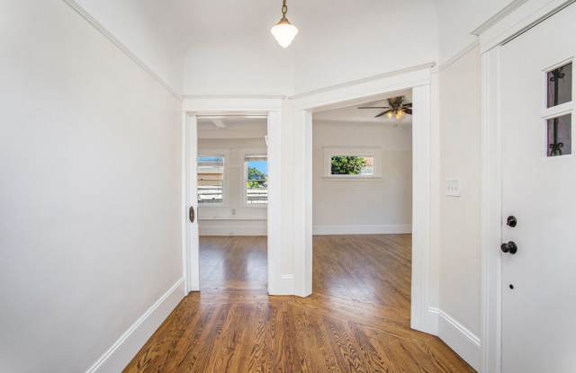 744 Haight Ave - 2 bedroom | 2 bath | Single family home Gallery 3