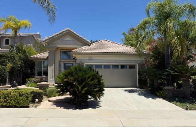 3 bed, 2 bath single story first time rental in desirable guard gated Sorrento Community photos photos