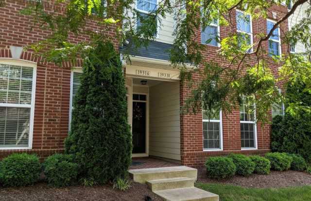 19318 DIAMOND LAKE Drive photos photos