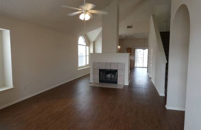 613 Crystal Brook Drive Gallery 2