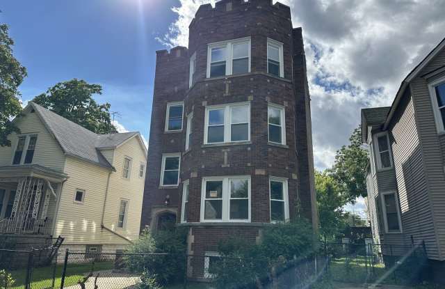 11320 S Edbrooke Avenue Gallery 1