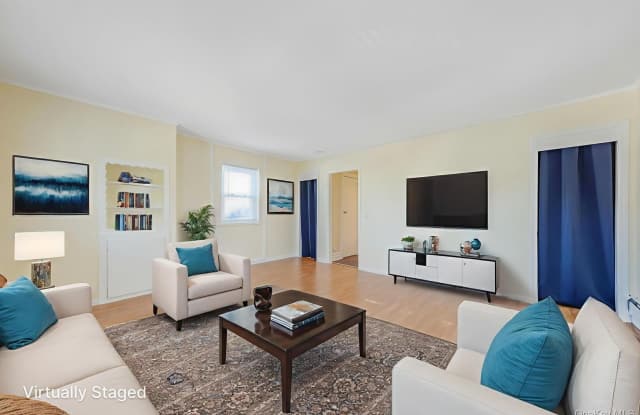 39 Chapman Place unit: 2 photos photos