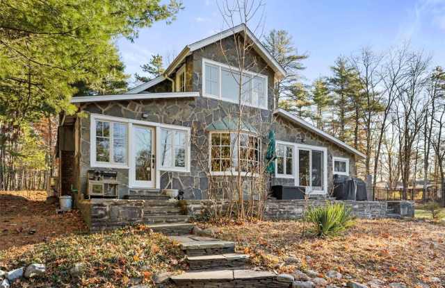 20 Sherman Road - 20 Sherman Road, West Hurley, NY 12498