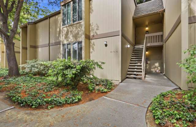 Move-In Ready 2 Bedroom/1 Bathroom Condo in The Heart of Mountain View! photos photos