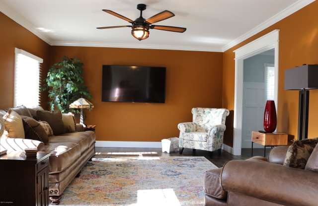 517 Moser Rd - 517 Moser Road, Douglass Hills, KY 40243