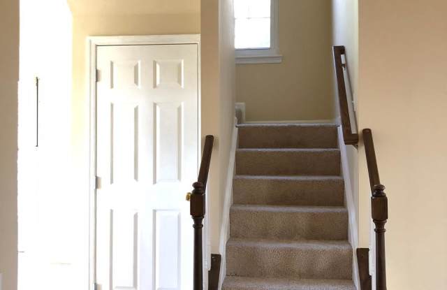 16138 TACONIC CIRCLE Gallery 3
