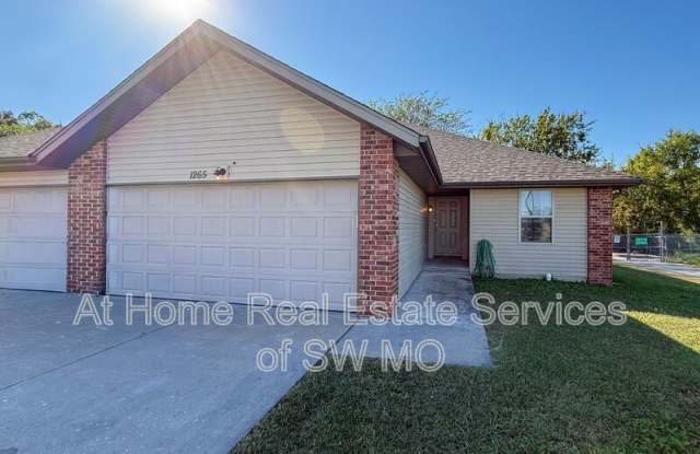 1265 N Westwood Ave photos photos