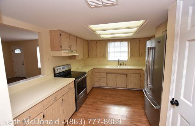 4605 Kimball Court W. Gallery 4