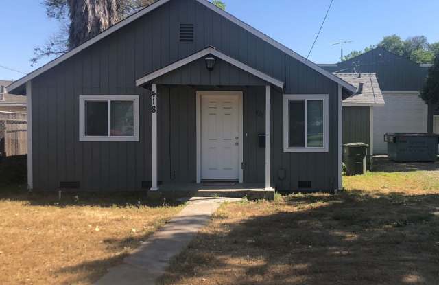 Remodeled Home, 30' x 50' Shop w/ Roll-up Door - 418 East Granger Avenue, Modesto, CA 95350
