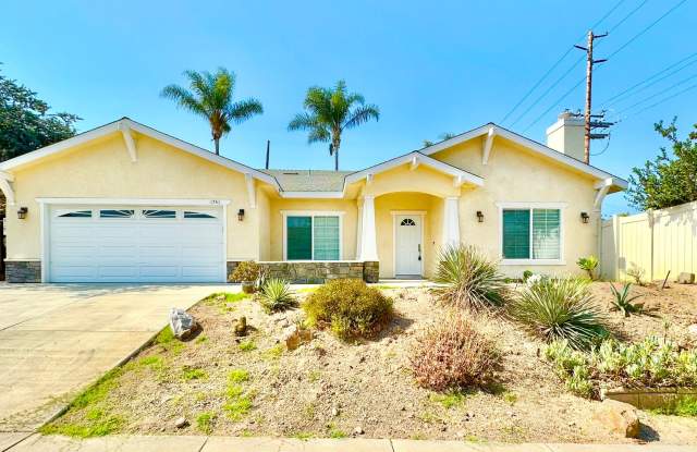 Great Single Story Home Minutes from Everything in Quiet cul-de-sac Street & Neighborhood Location of Vista! photos photos
