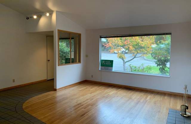 2926 25th Ave W Gallery 2