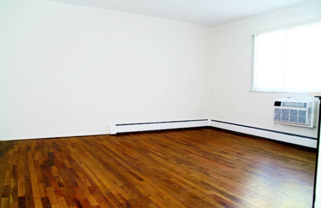 2955 Madison Gallery 3