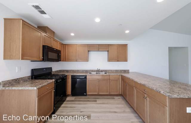 1972 Madison Dr. Gallery 3