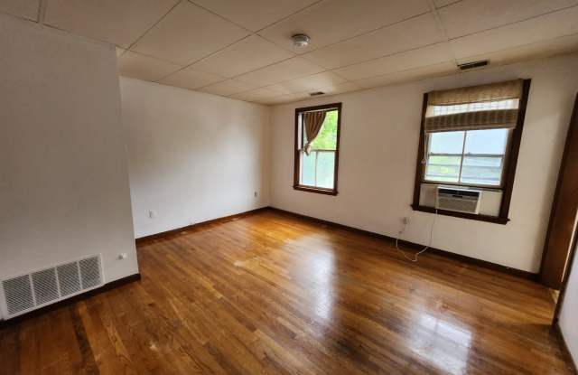 163 King George Street - 3 photos photos