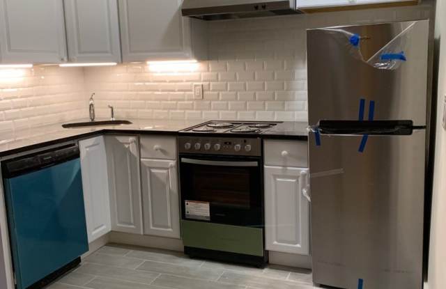 Brighton 2-Bed Near B and C Lines! Heat and Hot Water Included! photos photos