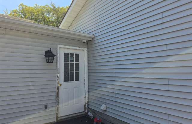 373 Ehrhardt Road Gallery 2