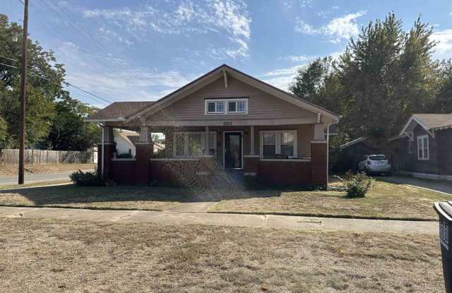 1701 W Cherokee Ave - 1701 West Cherokee Avenue, Enid, OK 73703