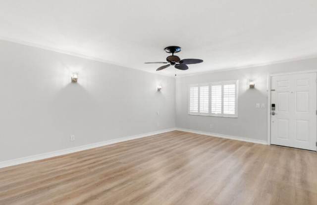 8039 Garden Drive Gallery 4