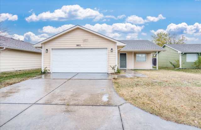 Adorable 3 bed, 1 bath photos photos