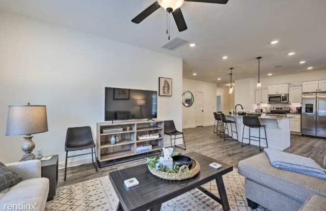 9 Atkin Lane - 9 Atkin Lane, Bella Vista, AR 72715