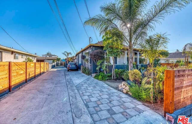 1588 W 36th St - 1588 West 36th Street, Los Angeles, CA 90018