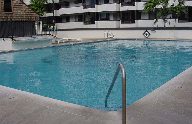 Esplanade 1 Bdrm., 2 bath, 2 pkg., Pool, BBQ, Tennis, Exercise Room, Jacuzzi, Large Recreation room with kitchen photos photos