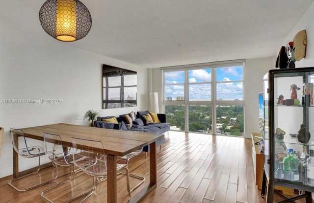 1228 West Ave photos photos