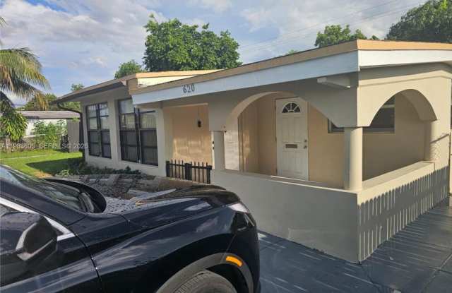 620 NW 199th St # 0 photos photos