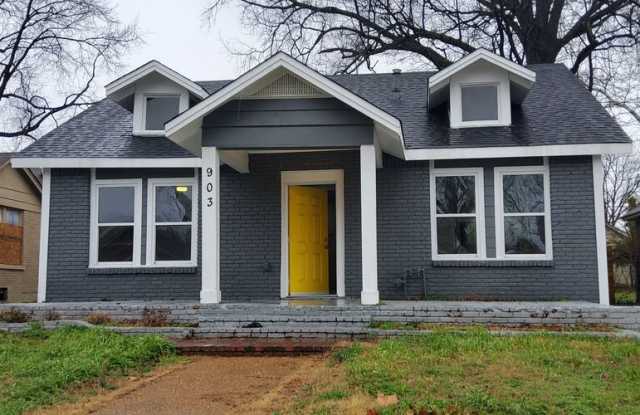 903 N Willett St photos photos