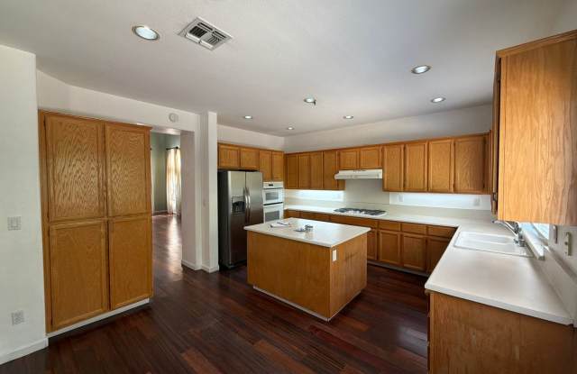 IDEAL ANTIOCH 4 BEDROOM, 3 BATH HOME WITH 1 BEDROOM & 1 BATHROOM ON MAIN FLOOR! Gallery 3
