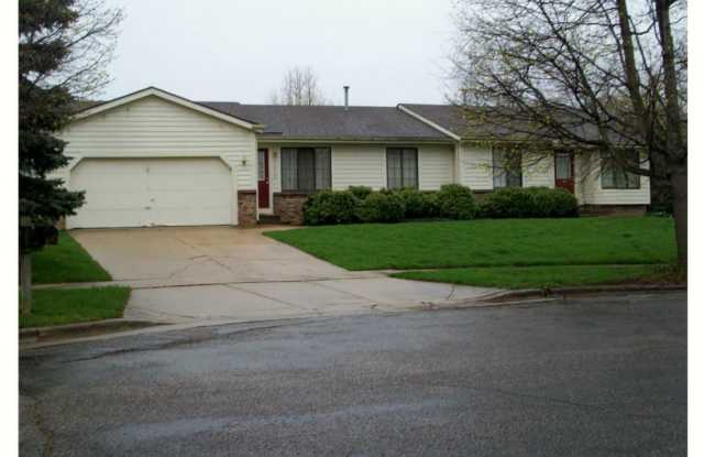 1216 Dale Court Northeast Gallery 1