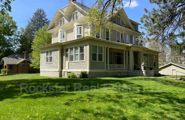 924 S Maple St -5 photos photos