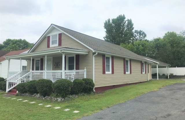 Lovely 3 Bedroom/2 Bathroom… Waiting for You to Make it Home! photos photos