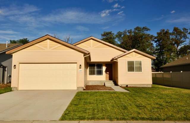 3 bed 2 bath Rancher photos photos