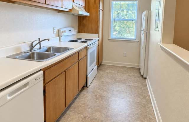 Perfectly sized 2 bedroom 2.5 bath Gallery 3