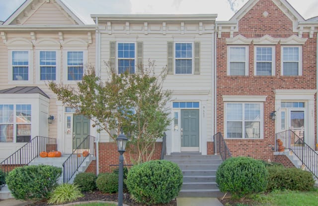 543 MCARTHUR TERRACE NE - 543 Mcarthur Terrace Northeast, Leesburg, VA 20176